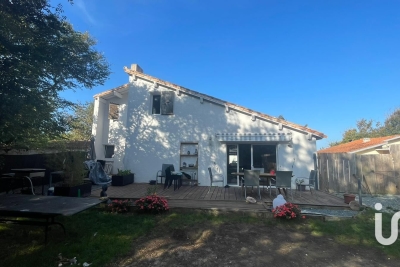 Maison à vendre à ST DENIS D OLERON  - 5 pièces - 122 m² 