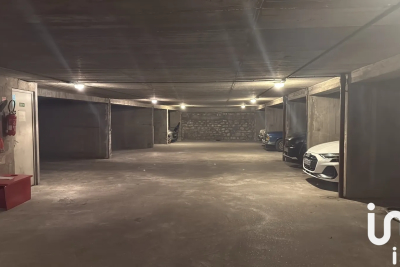 Parking/Garage à vendre bouchet