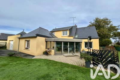 Maison à vendre à immobilier LANVOLLON  - 8 pièces - 150 m² 