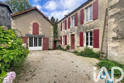 Maison à vendre à COULONGES SUR L AUTIZE  - 10 pièces - 192 m² 