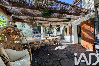 Maison à vendre usage mixte