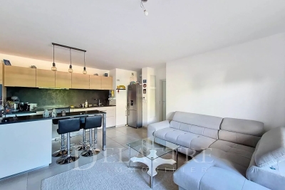 Apartment for sale in OPIO  - 3 rooms - 62 m² 