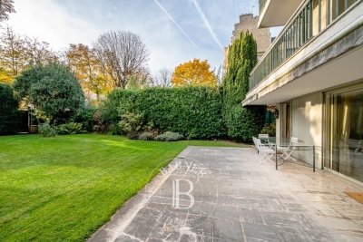 Apartment for sale in NEUILLY SUR SEINE  - 8 rooms - 258 m² 
