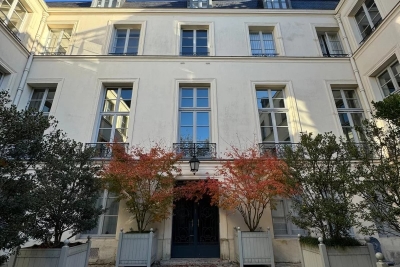 Commerce à louer à PARIS 4EME  - 3 pièces - 153 m² 