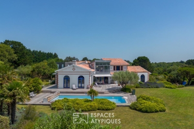 Maison à vendre à PRÉFAILLES  - 9 pièces - 360 m² 