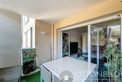 Appartement à vendre à ROQUEBRUNE-SUR-ARGENS Ecarts - 3 pièces - 57 m² 