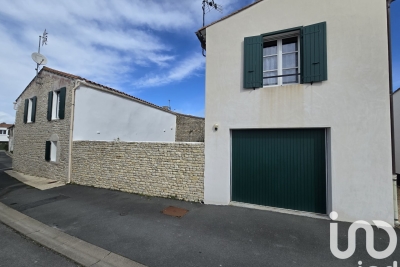Maison à vendre à LA FLOTTE La Flotte - 7 pièces - 129 m² 