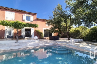 Maison à vendre à LE PUY-STE-REPARADE  - 6 pièces - 170 m² 