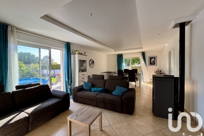 Maison à vendre à SEMUSSAC  - 5 pièces - 123 m² 