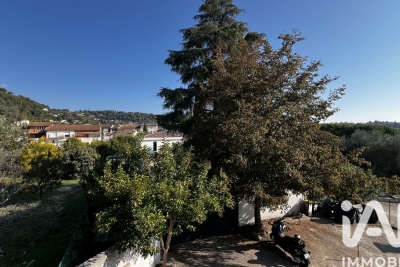 Maison à vendre maison village garage piscine 