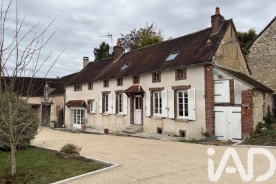Maison à vendre à VENIZY  - 6 pièces - 167 m² 