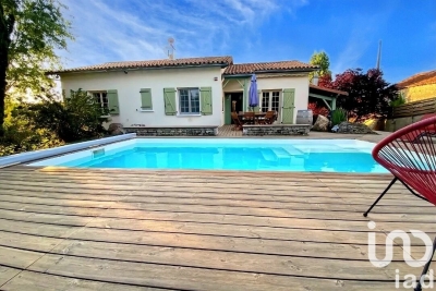 Maison à vendre à AZAY LE BRULE  - 7 pièces - 190 m² 