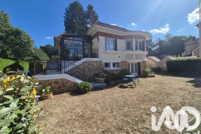 Maison à vendre à LA FERTE SOUS JOUARRE Nord-Ouest - 5 pièces - 125 m² 