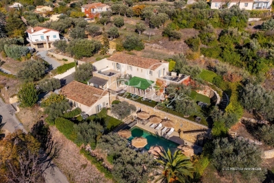 Maison &agrave; vendre &agrave; FAYENCE  - 10 pi&egrave;ces - 380 m&sup2; 