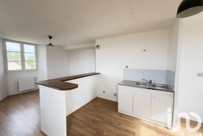 Appartement à vendre à VAUX LE PENIL  - 3 pièces - 50 m² 