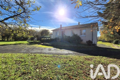 Maison à vendre à MENIGOUTE  - 3 pièces - 72 m² 