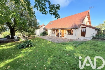 Maison à vendre à ST AGNAN  - 5 pièces - 181 m² 