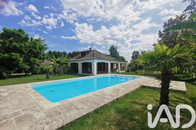 Maison à vendre à ST-YZAN-DE-SOUDIAC  - 5 pièces - 161 m² 