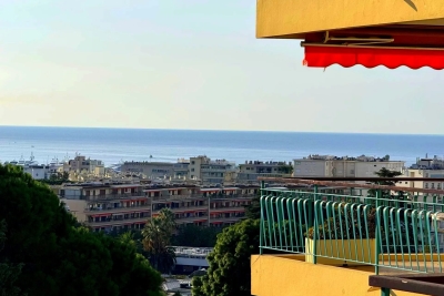 Appartement à vendre vue mer deux wc proche de la mer cannes