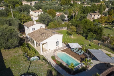 Maison &agrave; vendre &agrave; LE ROURET  - 6 pi&egrave;ces - 149 m&sup2; 