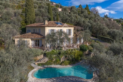 Maison à vendre à CABRIS  - 6 pièces - 240 m² 