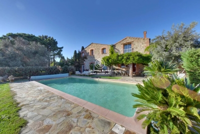 Maison &agrave; vendre &agrave; THUIR  - 6 pi&egrave;ces - 300 m&sup2; 