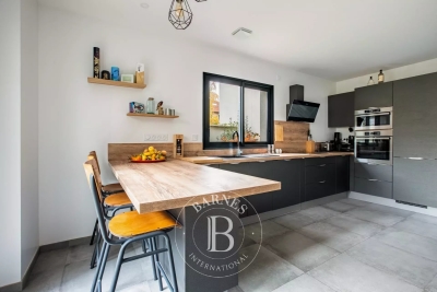 House for sale in ANTONY  - 6 rooms - 155 m&sup2; 