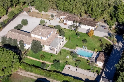 House for sale in MOUANS-SARTOUX  - 4 rooms - 277 m² 