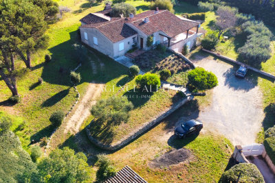 Maison &agrave; vendre &agrave; ST-TROPEZ  - 6 pi&egrave;ces - 220 m&sup2; 