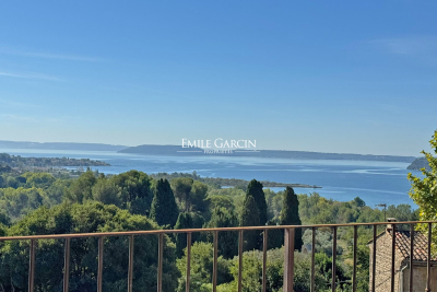 Maison &agrave; vendre &agrave; Aix-en-Provence  - 6 pi&egrave;ces 291 m&sup2; 