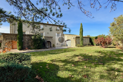 Maison à vendre à LA ROCHE DE GLUN  - 7 pièces - 217 m² 