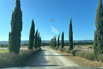 Maison à vendre à CHARLEVAL  - 4 pièces - 147 m² 