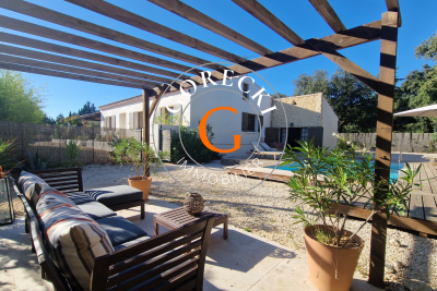 Maison à vendre à UZÈS  - 6 pièces - 164 m² 