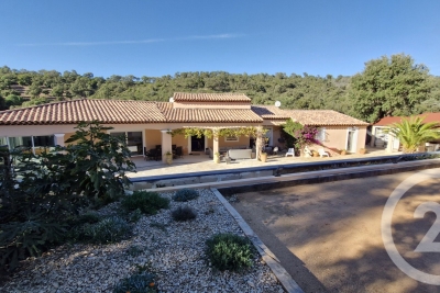 Maison à vendre à BORMES-LES-MIMOSAS Sud Ouest - 5 pièces - 213 m² 