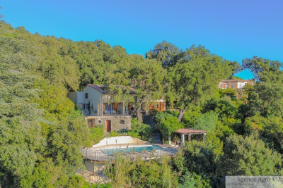 House for sale in RAYOL-CANADEL-SUR-MER  - 8 rooms - 160 m² 