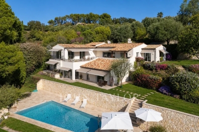 Maison &agrave; vendre &agrave; ST-PAUL-DE-VENCE Saint-Paul-de-Vence - 12 pi&egrave;ces - 421 m&sup2; 