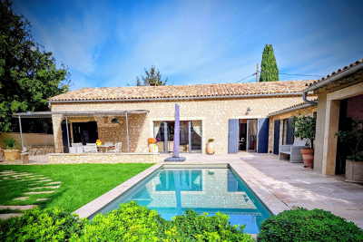 Maison à vendre à ST-RÉMY-DE-PROVENCE  - 6 pièces - 164 m² 