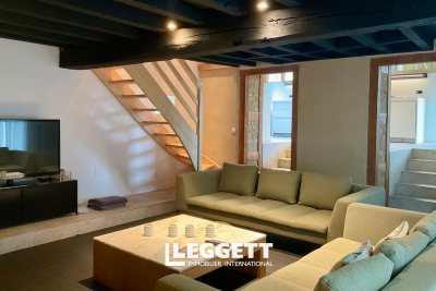 Maison &agrave; vendre &agrave; PEYRAT LA NONIERE  - 7 pi&egrave;ces - 182 m&sup2; 