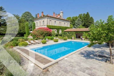 Maison à vendre à MAILLANE  - 15 pièces - 600 m² 