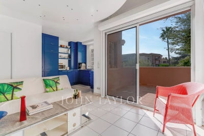 Appartement à vendre à ST-TROPEZ  - 2 pièces - 52 m² 