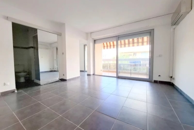 Appartement à vendre à ANTIBES Juan Les Pins-Gallice - 2 pièces - 30 m² 