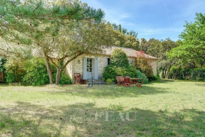 Maison à vendre à MÉNERBES  - 5 pièces - 110 m² 