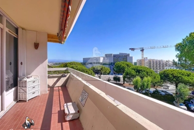 Appartement à vendre à ANTIBES Lagare - 4 pièces - 86 m² 
