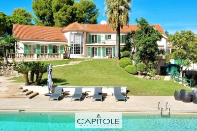 Maison à vendre à ANTIBES Lagare - 16 pièces - 620 m² 