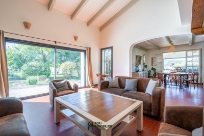 Maison &agrave; vendre &agrave; UZÈS  - 7 pi&egrave;ces - 300 m&sup2; 