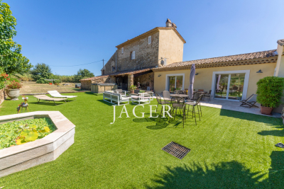 Maison &agrave; vendre &agrave; GRIMAUD Carnoules - 8 pi&egrave;ces - 400 m&sup2; 
