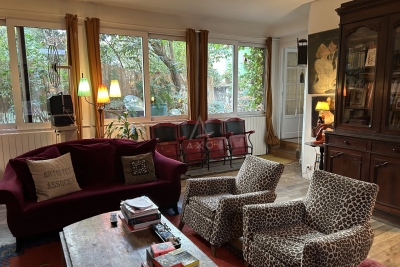Appartement à vendre à PARIS 18EME  - 8 pièces - 195 m² 