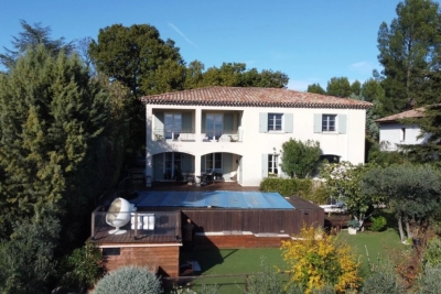 Maison à vendre à ROCHEFORT-DU-GARD  - 8 pièces - 220 m² 