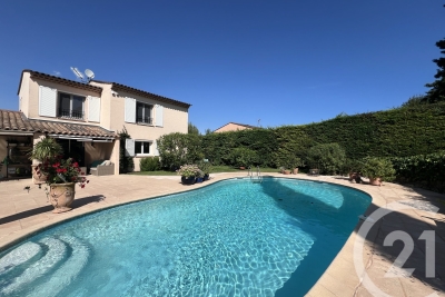 Maison à vendre à MOUGINS  - 7 pièces - 193 m² 