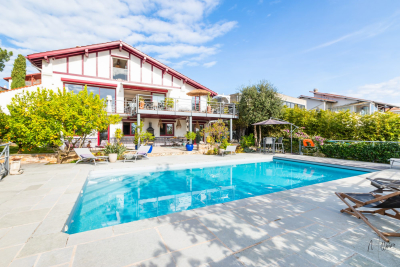 Maison &agrave; vendre &agrave; BIARRITZ  - 8 pi&egrave;ces - 207 m&sup2; 
